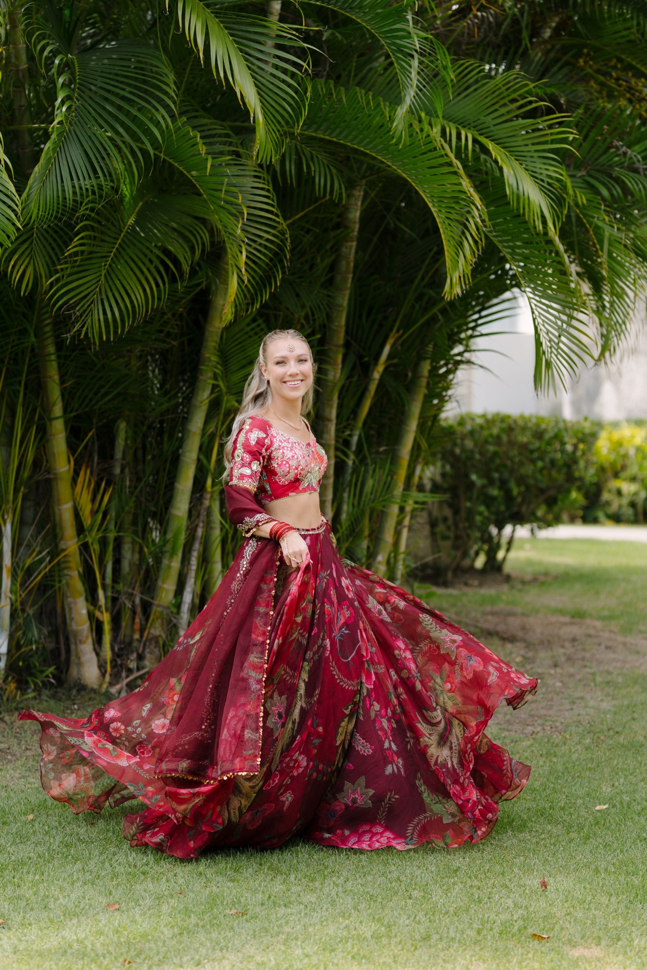 Sangeet bridal styling with kundan jewellery and braided hair at a multi-cultural Punta Cana wedding